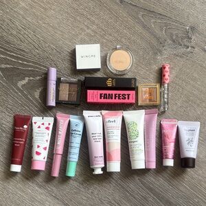 Makeup bundle